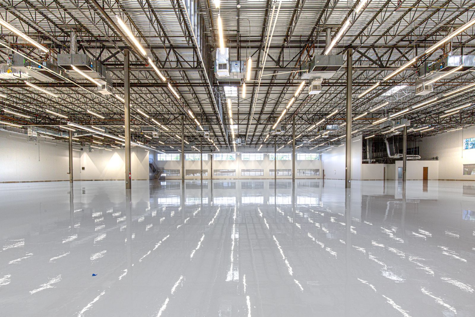 Example of a glossy epoxy floor finish